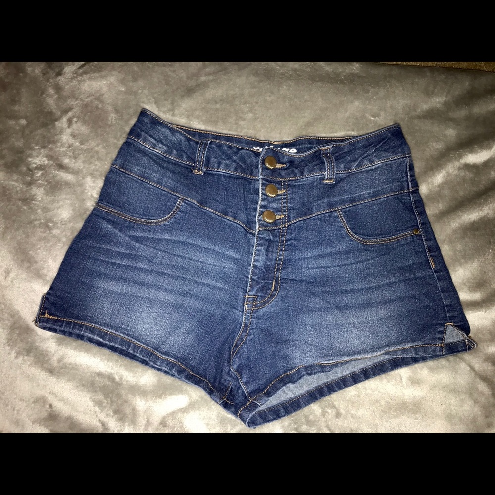 Refuge Shorts